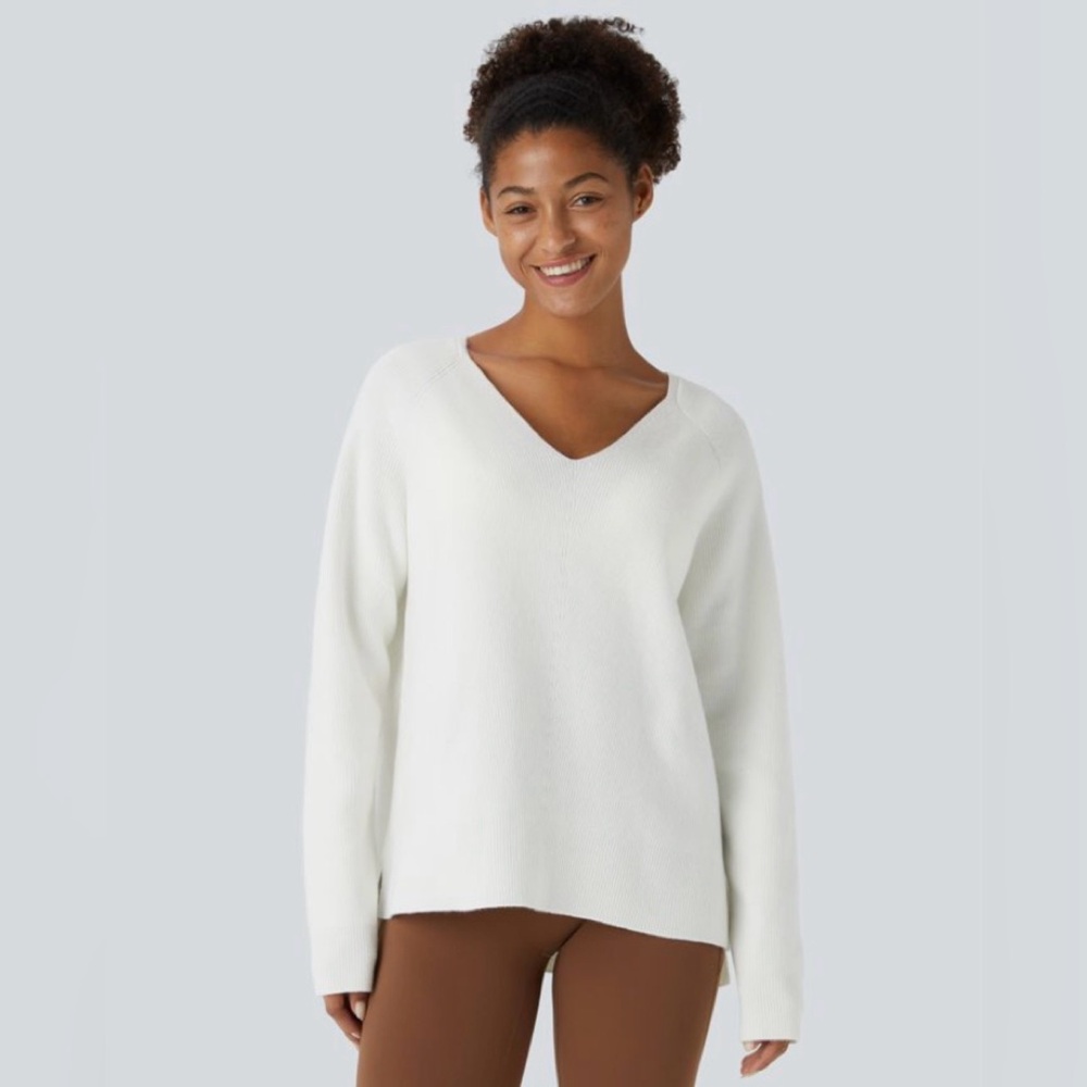 NWT Halara V-Neck Sweater